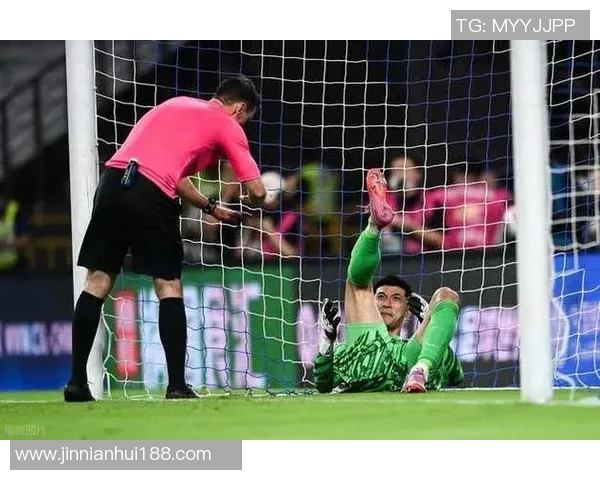 中国金手套奖候选人名单揭晓陈晨侯森李昊刘殿座颜骏凌争夺荣誉